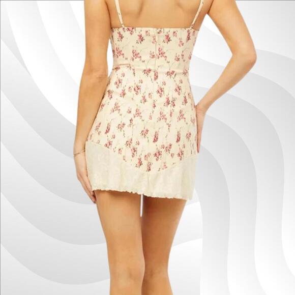 2/$50 WeWoreWhat Antique White Vintage Roses Lace Peplum Corset Dress Size 2 - Picture 2 of 9